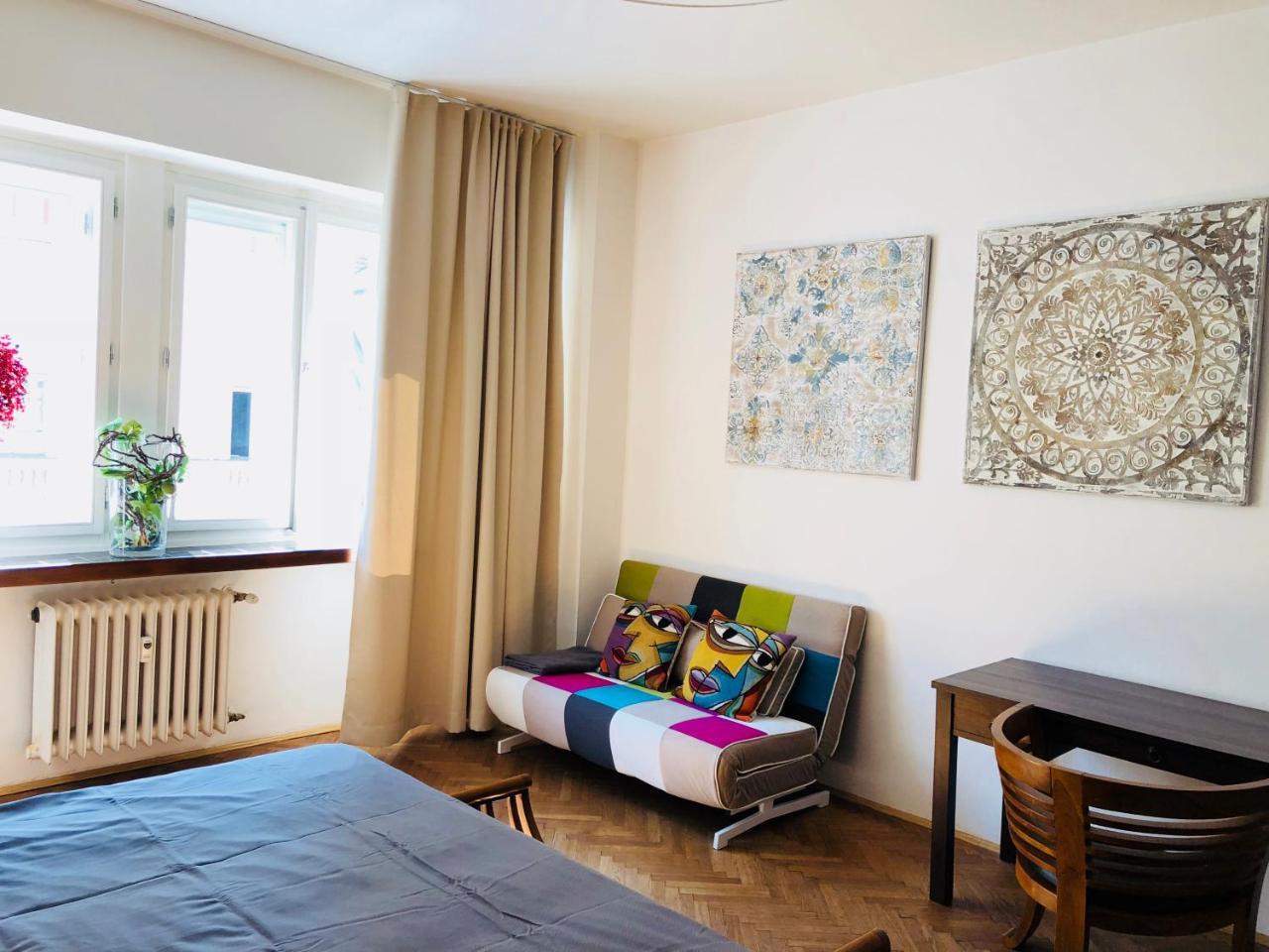 Luxury Dlouha